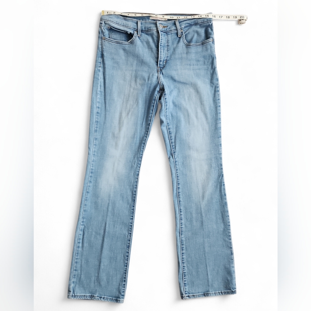 Levi's 315 Shaping Bootcut Jeans Size 31 - Picture 3 of 9